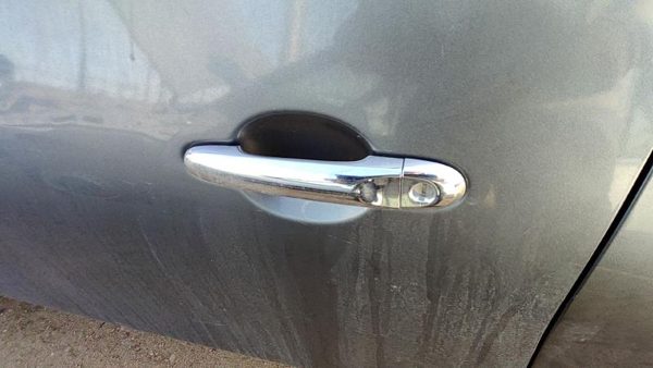 2012-2019 Nissan Versa Driver Left Front Outside Door Handle Oem 806111Hl0a — photo 1