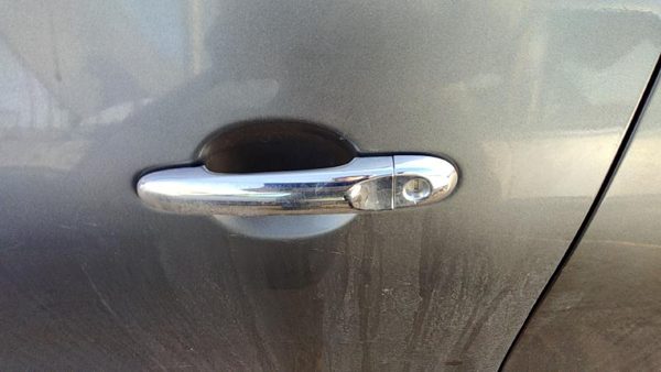 2012-2019 Nissan Versa Driver Left Front Outside Door Handle Oem 806111Hl0a — photo 2