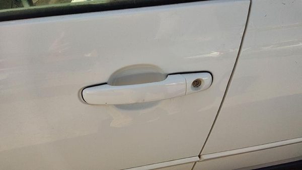 04-08 Chevy New Style Malibu Driver Left Front Outside Door Handle Oem White 40U — photo 3