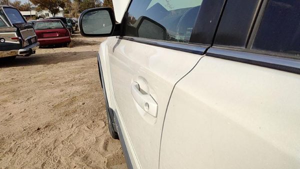 2012 Subaru Legacy Front Door LH 7J Satin White — photo 2
