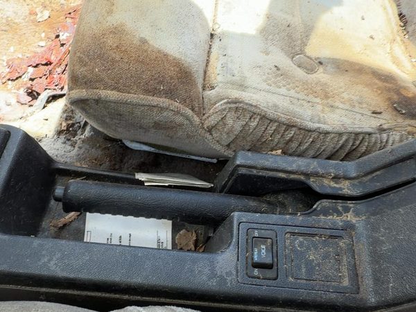 1985-1988 Nissan Maxima Parking Brake Handle Assembly Oem Emergency Ebrake — photo 1