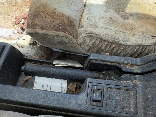 1985-1988 Nissan Maxima Parking Brake Handle Assembly Oem Emergency Ebrake — photo 2