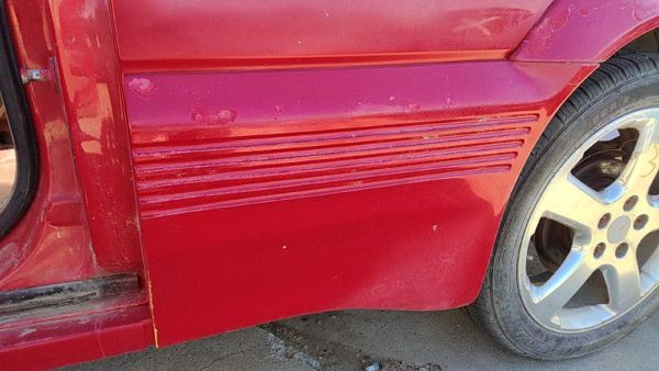 1992-1994 Grand Prix Driver Left Rear Moulding On Quarter Panel Oem 2 Door Red — photo 2