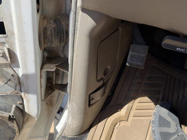 1996-2000 Chevy Express 2500 Driver Left Lower Kick Trim Panel Oem Grey 92G — photo 1