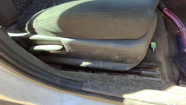 04-08 Pontiac Grand Prix Passenger Right Side Seat Trim Panel Oem Pewter 69B — photo 2