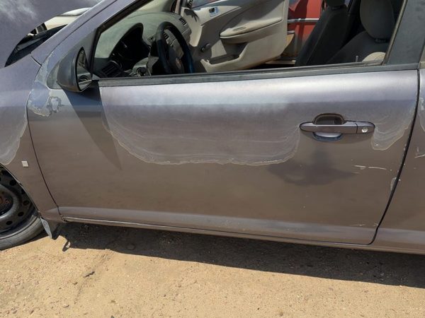 2006 Chevrolet Cobalt Front Door LH Amethyst 84U — photo 3