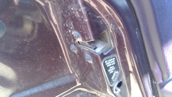 93 Cadillac Fleetwood Driver Left Rear Door Latch With Rods/Cables Assembly Back — photo 5