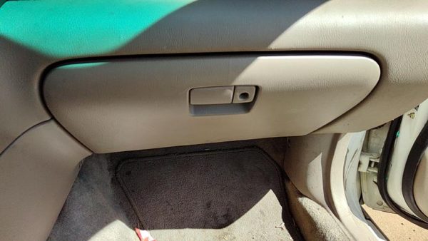00-02 Legacy Outback Glove Box Assembly Complete Door With Latch Oem Tan 040 — photo 4