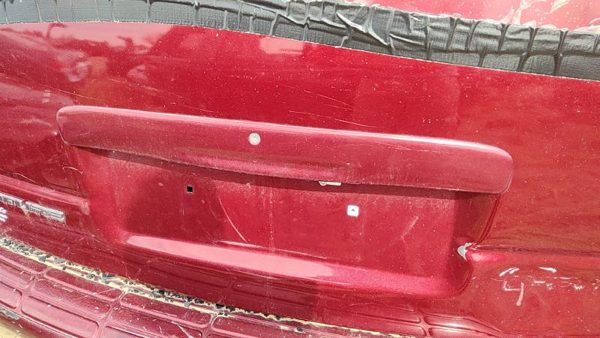 02 Chevy Venture License Plate Trim Surround Panel Oem Tail Trunk Finish Red 72U — photo 3