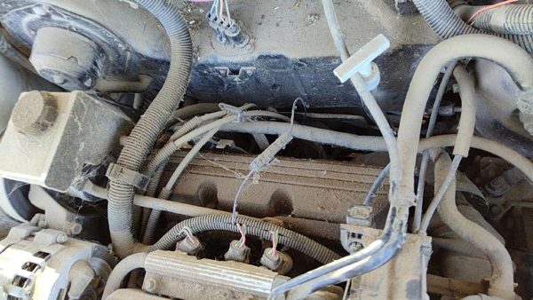 89-93 Buick Century Rear Back Valve Cover Oem 3.3L — photo 4
