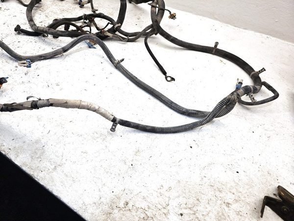 2000-2002 Chevy Tahoe Wiring Harness For Engine Oem 5.3L — photo 9