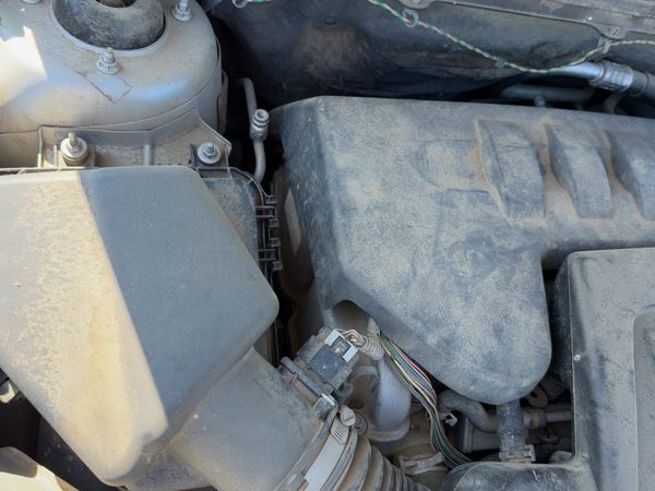 2005-2010 Chevy Cobalt Timing Cover Oem 2.4L 12637040 — photo 1