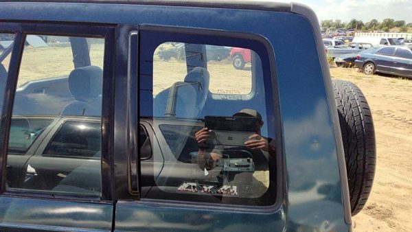 1991-1998 Suzuki Sidekick Driver Left Rear Quarter Glass Back Side Window Oem — photo 3
