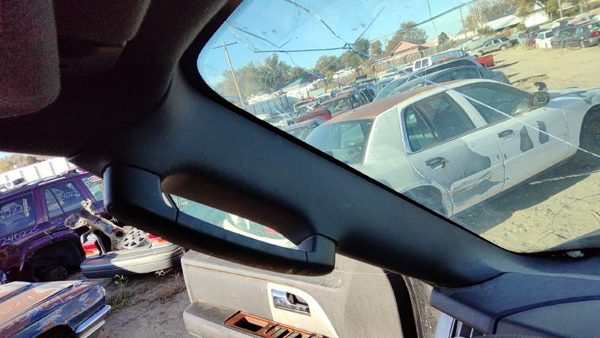 07-14 Expedition Driver Left A Pillar Trim Windshield Post Panel 1W Black/Camel — photo 3
