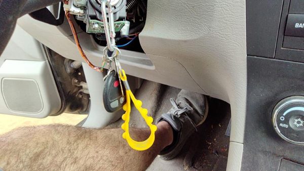 07-09 Grand Vitara Xl-7 Lower Dash Under Column Knee Bolster Trim Panel Oem Gray — photo 4