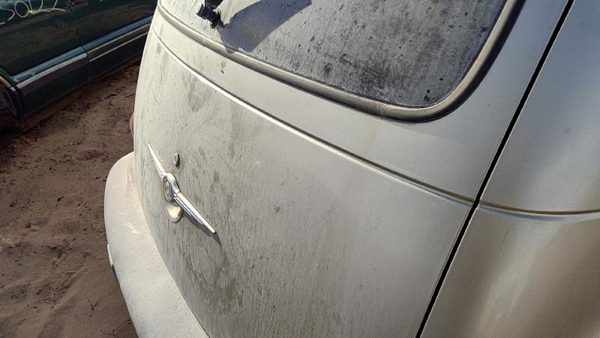 2002 Chrysler PT Cruiser Trunk/decklid/hatch/tailgate Pkj Light Almond — photo 4