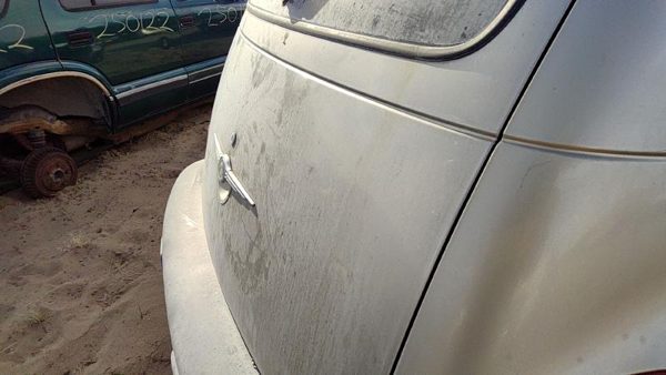2002 Chrysler PT Cruiser Trunk/decklid/hatch/tailgate Pkj Light Almond — photo 5
