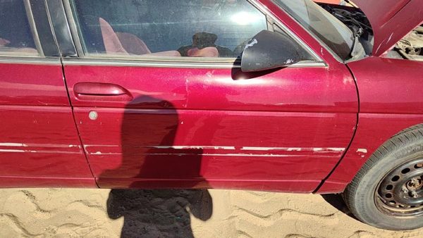 1995 Chevrolet Lumina Front Door RH Red — photo 3