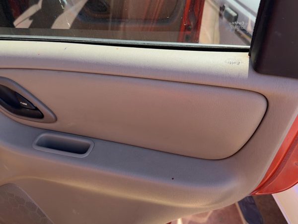 03-07 Escape Passenger Right Rear Door Trim Panel Switches Back Pebble Tan Ah — photo 4