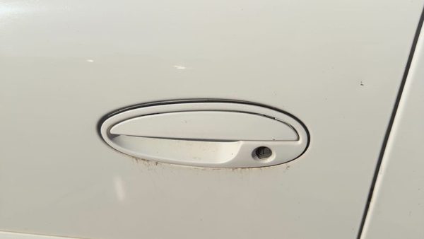 1997-2005 Buick Century Driver Left Front Outside Door Handle Oem White 10439372 — photo 2
