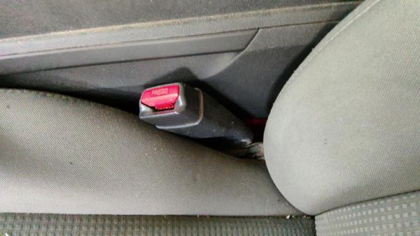 08-10 Dodge Charger Driver Left Front Seat Belt Buckle Receiver Db Slate Gray — photo 2