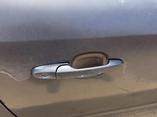 05-10 Cobalt Passenger Right Front Outside Door Handle Body Colored Amethyst 84U — photo 3