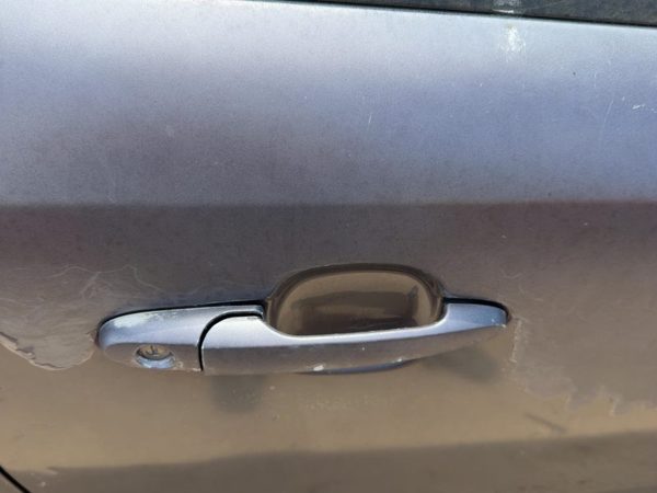 05-10 Cobalt Passenger Right Front Outside Door Handle Body Colored Amethyst 84U — photo 2