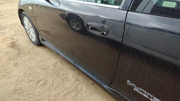 2004 Honda Civic Front Door LH Black Nbp — photo 2