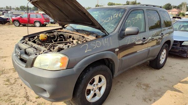 2005 Mazda Tribute Caliper RH — photo 4