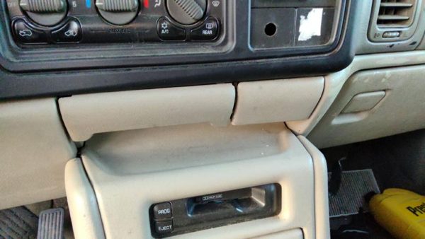 00-02 Chevy Suburban Glove Box Assembly Complete Door With Latch 922 Light Gray — photo 2