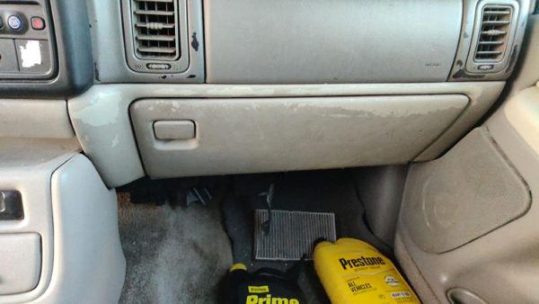 00-02 Chevy Suburban Glove Box Assembly Complete Door With Latch 922 Light Gray — photo 4