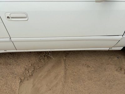00-01 Camry Passenger Right Front Moulding From Door Oem Le V6 Sedan White 040