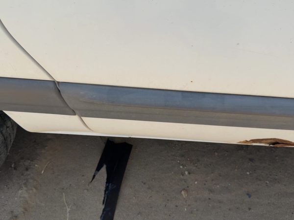 1999 Chrysler Town & Country Passenger Right Rear Moulding From Door Oem Back — photo 6
