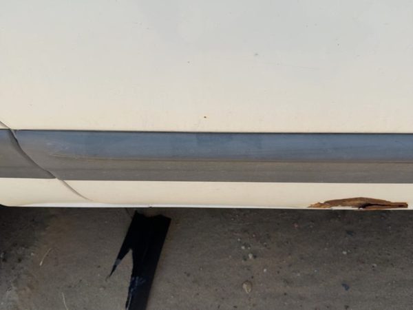 1999 Chrysler Town & Country Passenger Right Rear Moulding From Door Oem Back — photo 7