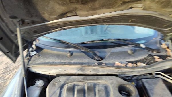 06-11 Chevy Hhr Windshield Wiper Cowl Vent Trim Panel Oem Cover — photo 2