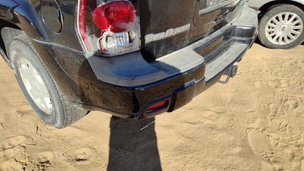 2002-2009 Chevy Trail Blazer Rear Bumper Cover Assembly Oem Back Black 41U — photo 6