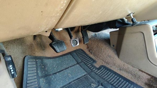 1984-1987 Ford Tempo Complete Clutch And Brake Pedal Assembly Oem — photo 1