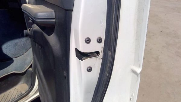 92-95 Ford Van E150 Passenger Right Front Door Latch With Rods/Cables Assembly — photo 9