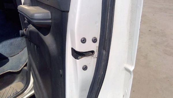 92-95 Ford Van E150 Passenger Right Front Door Latch With Rods/Cables Assembly — photo 8