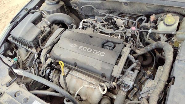 2011 Cylinder Head Assembly OEM 1.8L — photo 4