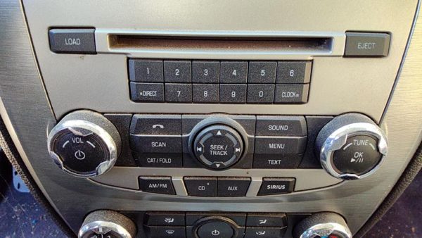 2010 Ford Fusion Audio & Visual Equip.(radio) ??? — photo 2