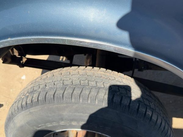 92-97 Ford F250 Driver Left Front Wheel Flare Moulding Oem Fender — photo 6