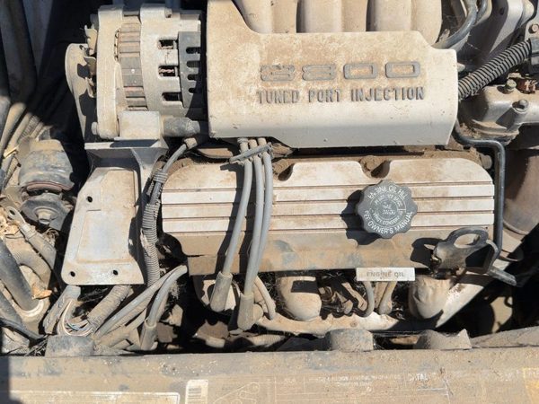 1992-1995 Olds Eighty Eight Valve Cover Oem 3.8L — photo 2