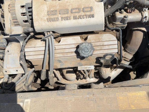 1992-1995 Olds Eighty Eight Valve Cover Oem 3.8L — photo 3