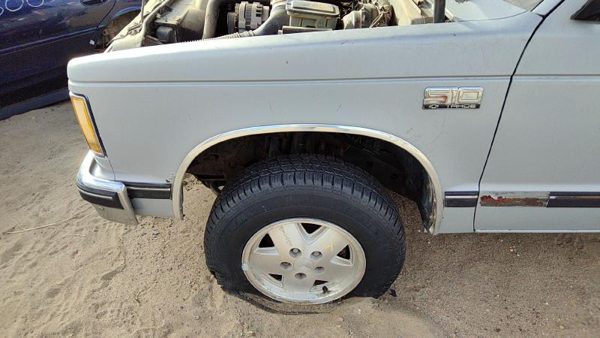 1982-1993 Chevy S10 Pickup Driver Left Front Fender Oem Gray 15961503 — photo 2