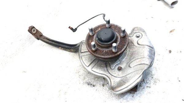 05-11 Chrysler 300 Driver Left Front Spindle Steering Knuckle With Wheel Hub Rwd — photo 2