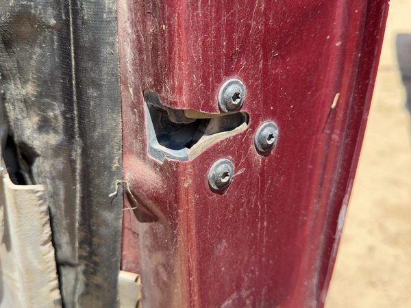 97-05 Chevy Venture Passenger Right Front Door Latch With Rods/Cables Oem — photo 2