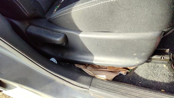 2012-2019 Nissan Versa Passenger Right Side Seat Trim Panel Oem Charcoal G — photo 3