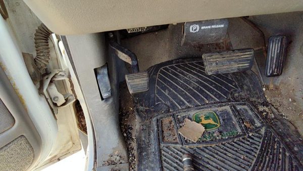 99 Chevy Silverado 1500 Parking Brake Pedal Assembly Oem Complete Emergency Unit — photo 3