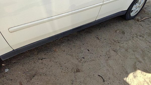 04-08 New Style Malibu Driver Left Lower Rocker Panel Moulding Side Skirt Sedan — photo 4